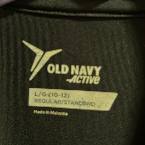 Old Navy boys size 10/12 black base layer shirt. - Picture 3 of 4